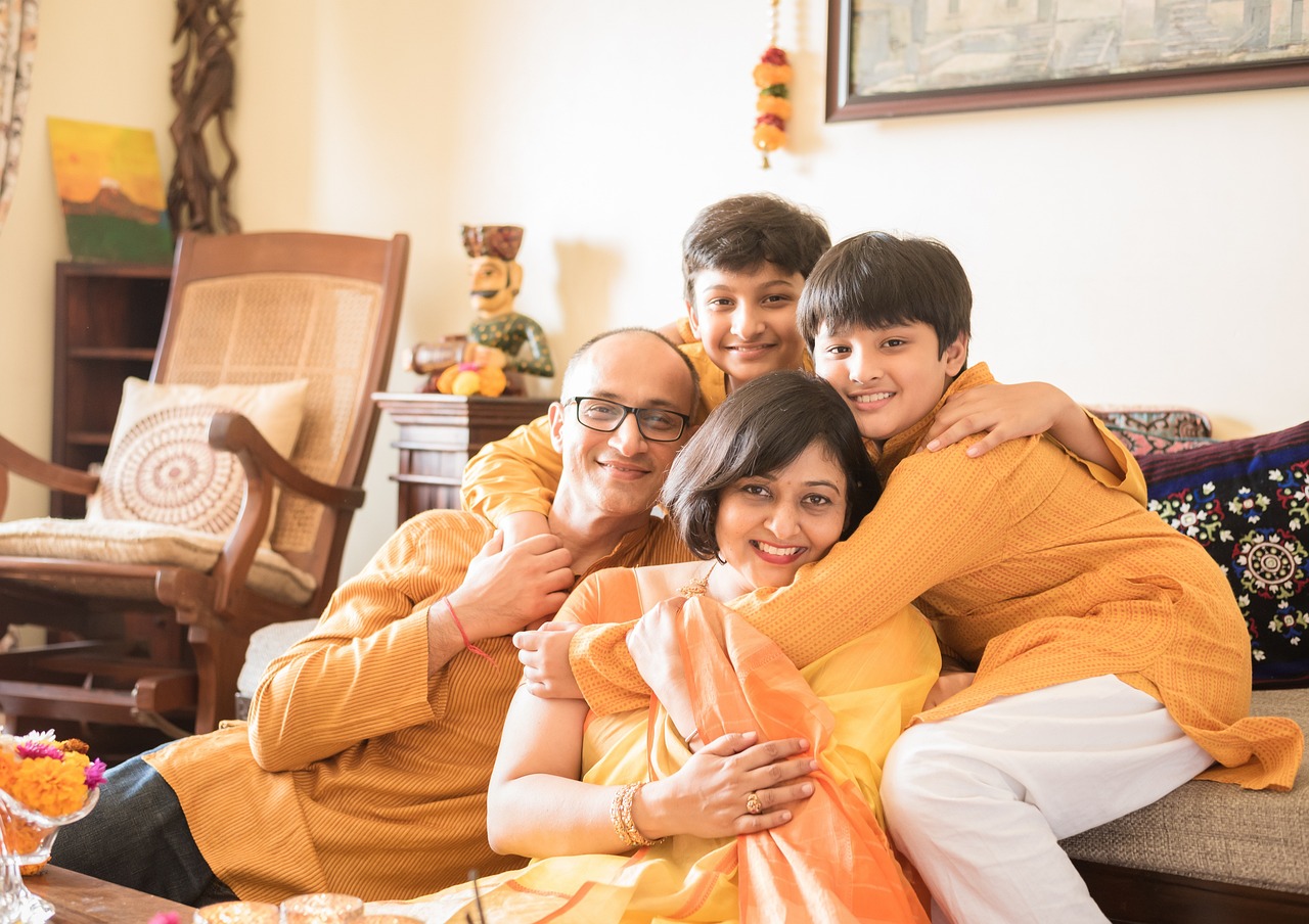 familia-de-cuatro-personas-y-como-repartir-tareas-domesticas